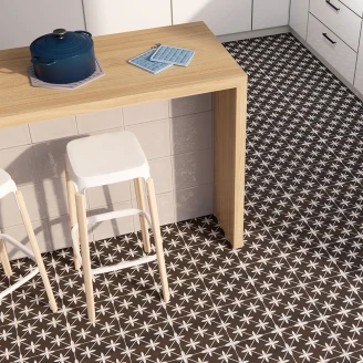 Gulvflis <strong>Avenue</strong>  Star Svart Matt 45x45 cm